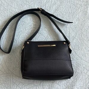 steve madden purse!! 🖤